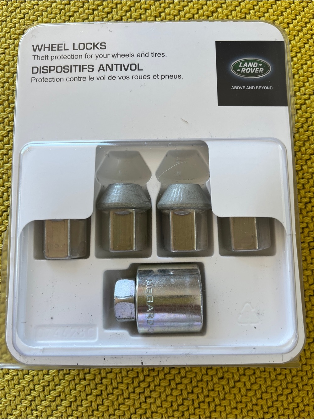 Land Rover Chrome Wheel Lock Set - Silver, 5-Piece Theft Protection